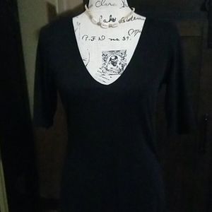 Black quarter length sleeve shirt